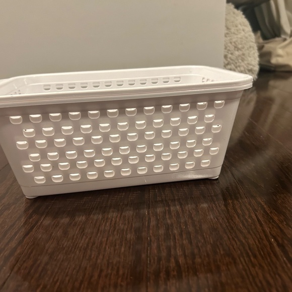 Organization Basket - Picture 3 of 4